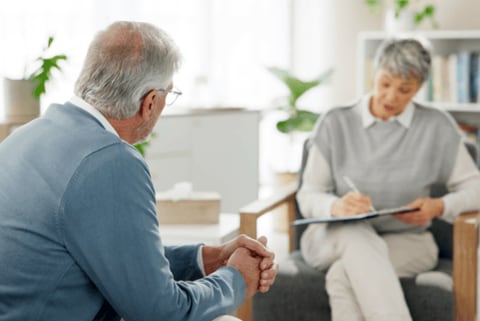 wertvollER: Prostatakrebspatient spricht mit Psychoonkologin